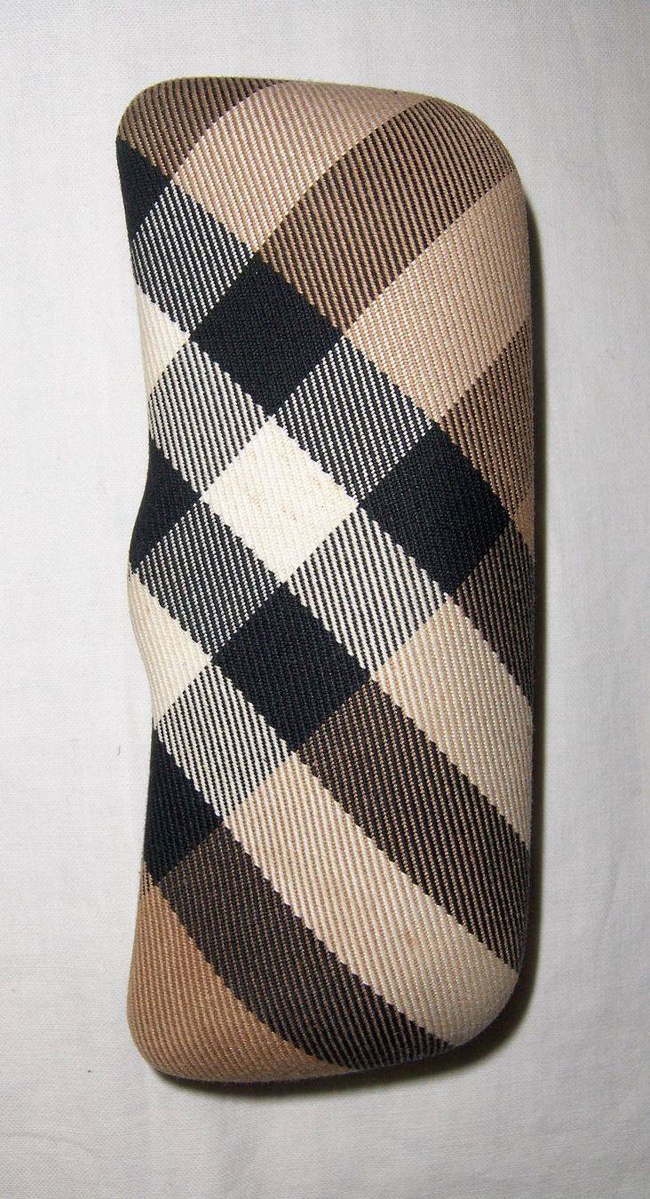 Burberry Altro in  Abbigliamento & Accessori: Burberry Brillenetui – Usato da Dübendorf venduto da alracfo 3