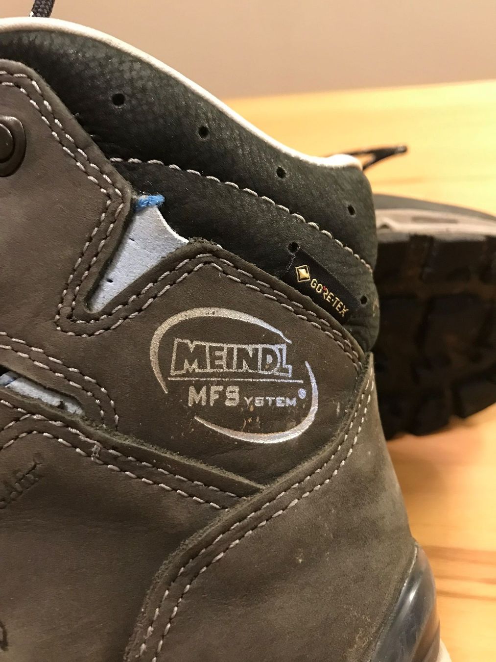 Meindl Chaussures hommes: Wanderschuhe Meindl Grösse 6 / 39.5 – D'occasion à Küsnacht ZH par Hell11 4