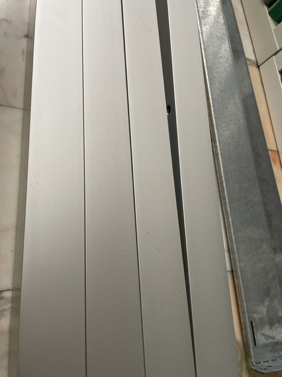 Interio Lits: Bettgestell aus Metall, 160x200cm – D'occasion à Holderbank AG par Hallo104 2