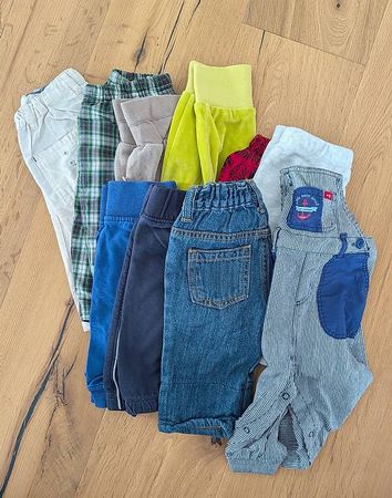 Kinderhosen 8er Set verschiedene Grössen gebraucht