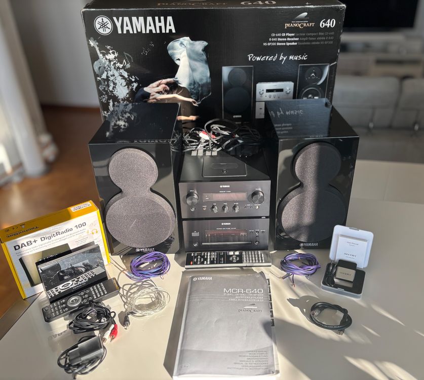 Chaîne Hi-Fi Yamaha CRX-040 – Lecteur CD FM/AM Avec Télécommande