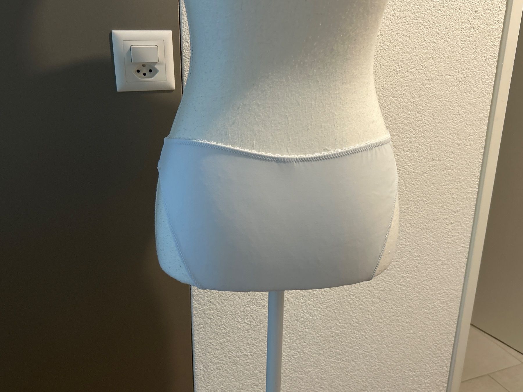 Altra biancheria intima: 2x Damen Slip weiss mit Spitzen – Usato da Brunnen venduto da Nala2929 6