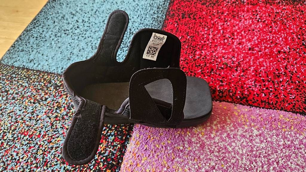 Bort Medizinische Geräte: BORT Verbandschuh offene Form – Gebraucht aus Ehrendingen von WirklichSerioes 2