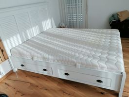 Landhausbett