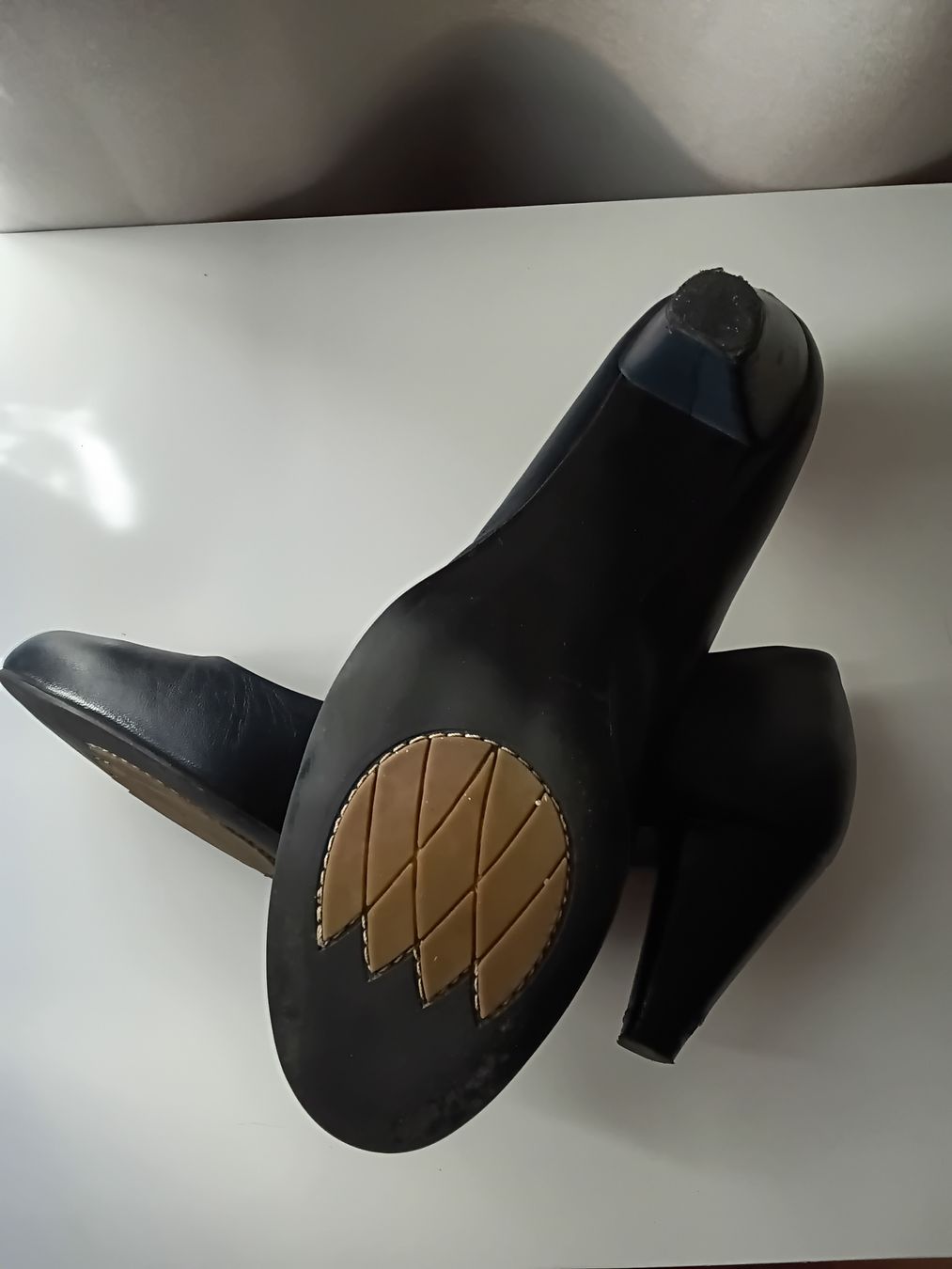 Navyboot Scarpe da donna: NAVYBOOT dark blue leather heels size 38 used condition – Usato da Immensee venduto da vgitter 7
