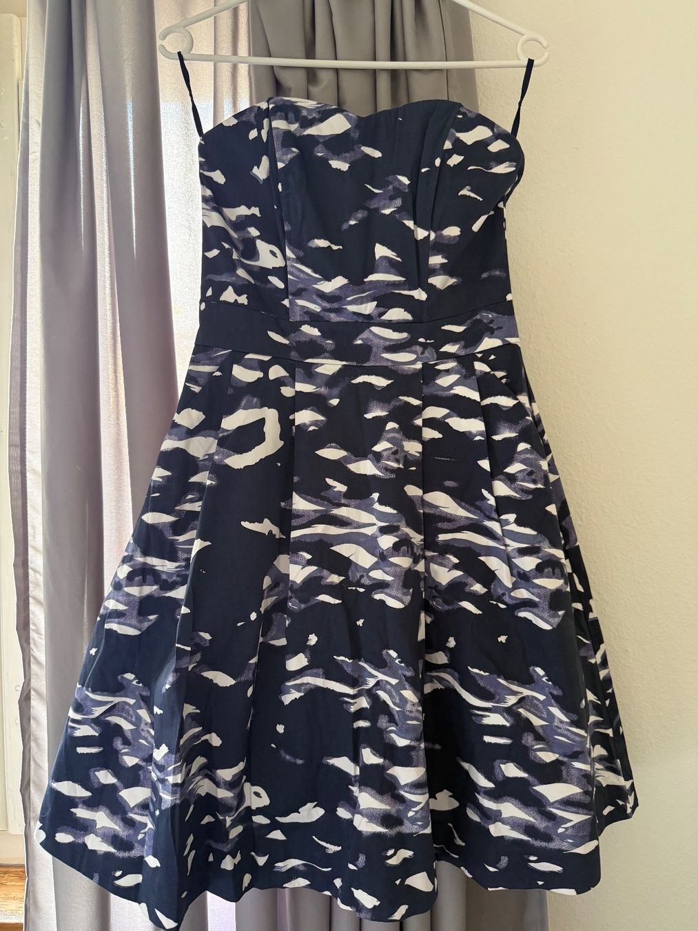 H&M Kleider: Damen Kleid von H&M - S/36 – Gebraucht aus Luzern von sarahxtwilight