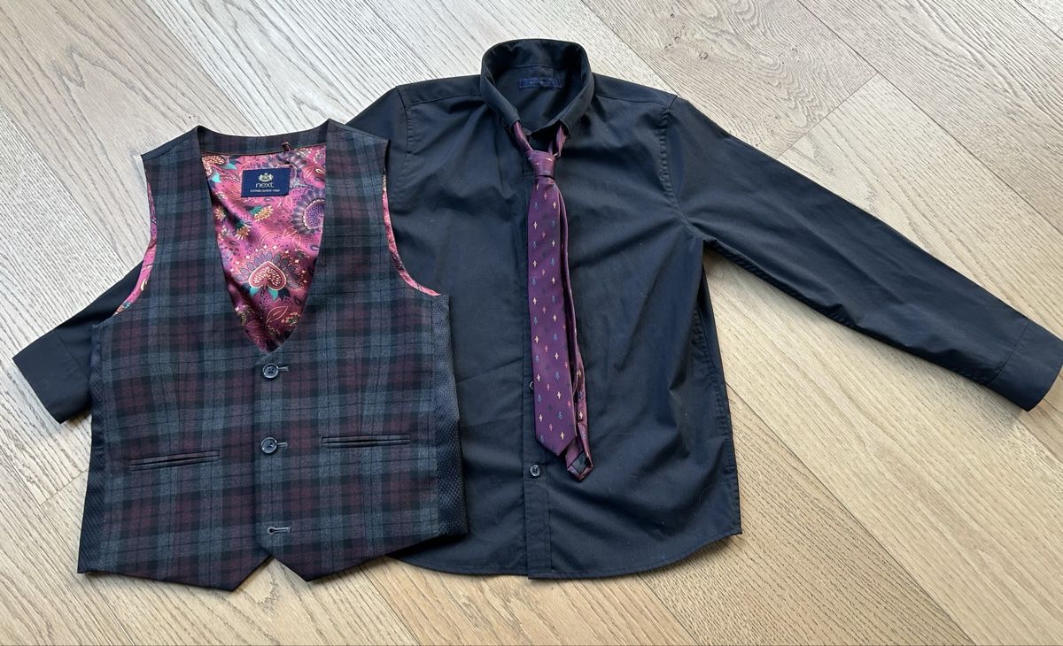 Next Lotti & Set di vestiti: Hemd mit Krawatte und Sakko Gr. 128/134 – Nuovo (secondo la descrizione) da Rothrist venduto da szc_9dg5 5