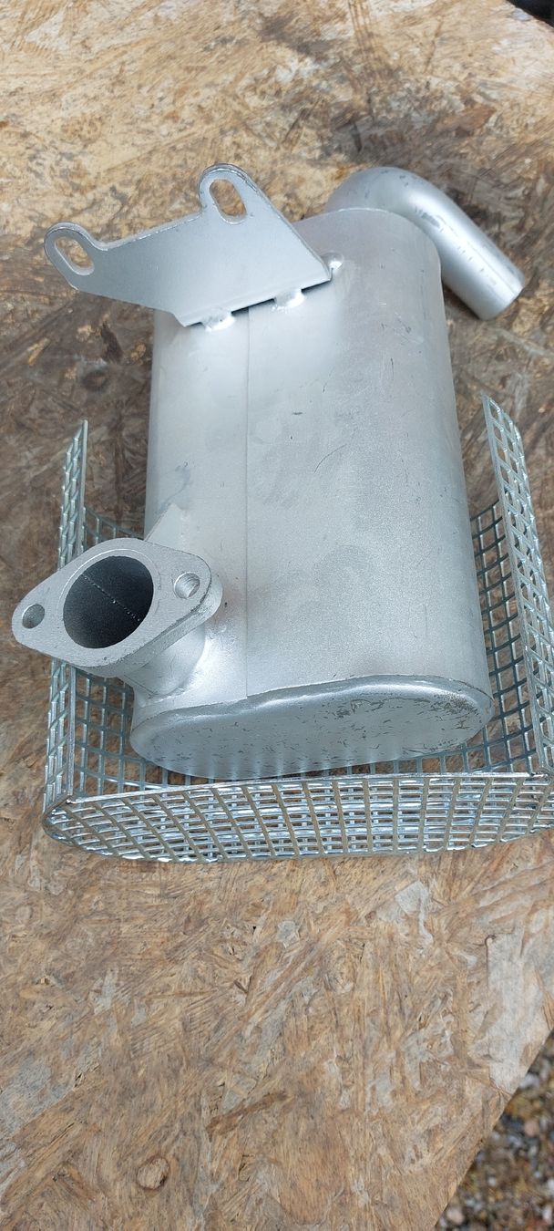 Sistemi di scarico: Auspufftopf zu Hatz Motor – Nuovo (secondo la descrizione) da pfyn venduto da Hbagger3 2