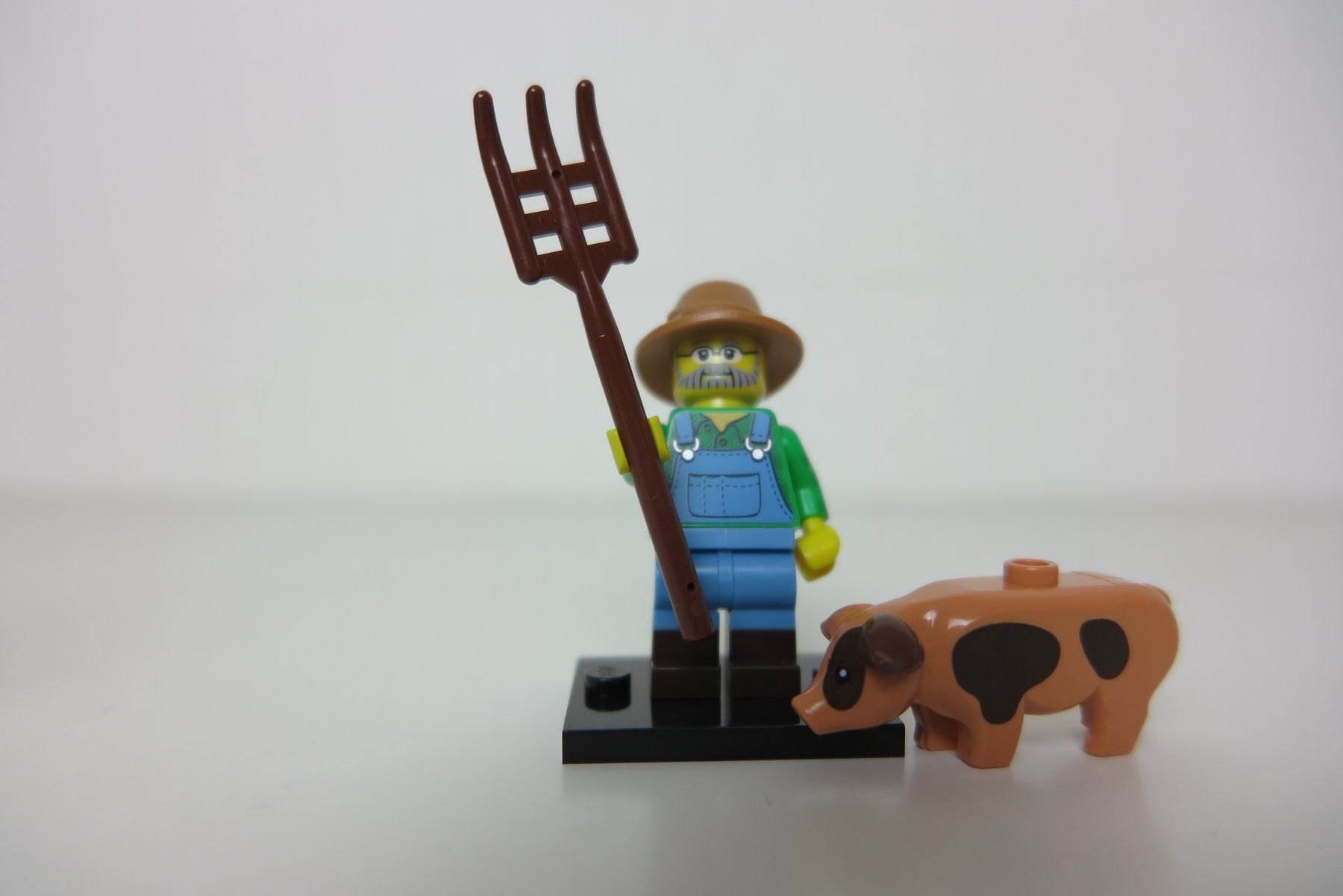 Lego Giocattoli: LEGO Minifigur CMF Serie 15 Bauer – Nuovo (secondo la descrizione) da Ostermundigen venduto da RG-Collector