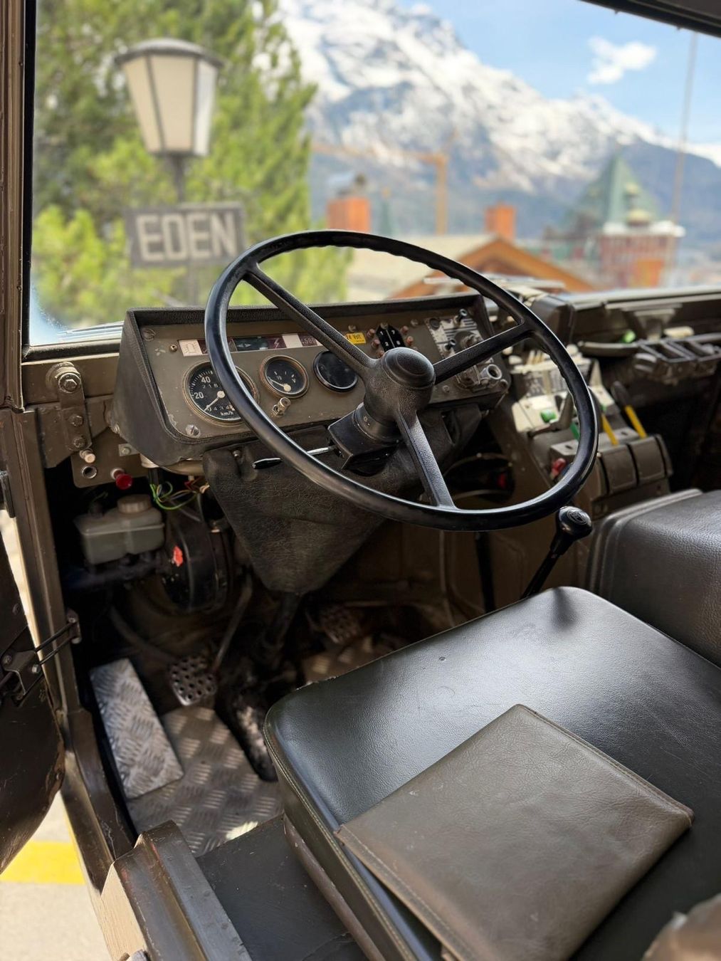 Steyr Autos: Steyr-Puch Pinzgauer 710M der Schweizer Armee – D'occasion à Celerina par R.H.GR 4