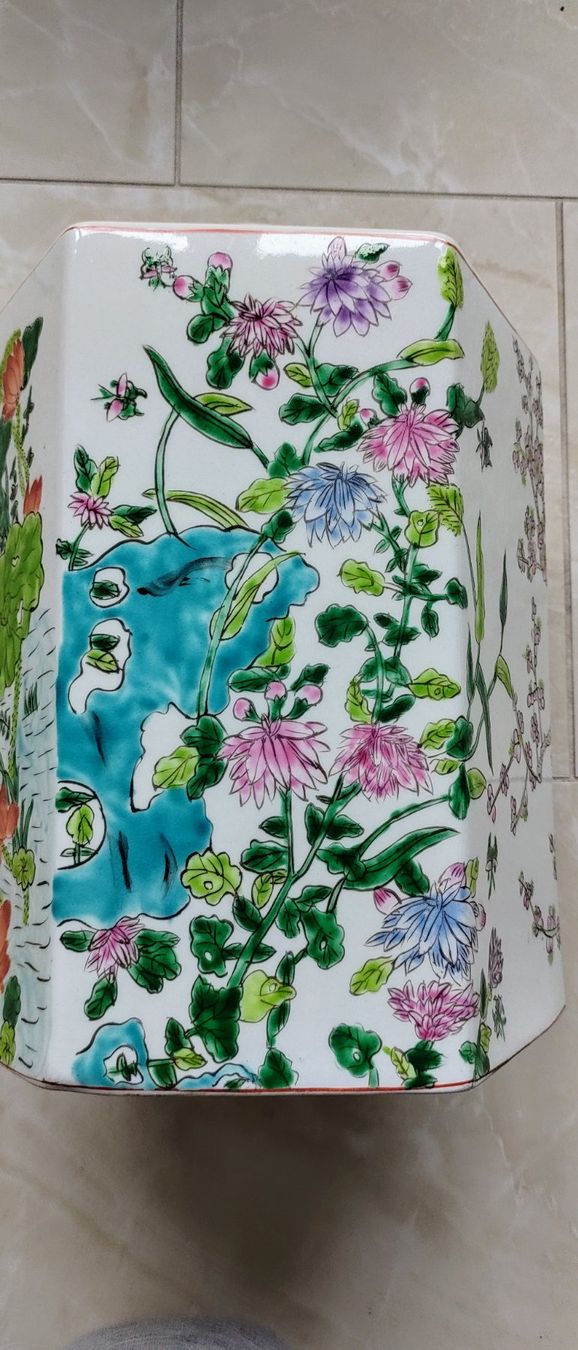 Vasen & Gefässe: Antik Chinesische Vase mit Blumen Motiv. – Gebraucht aus Schaffhausen von gbsh2013 2