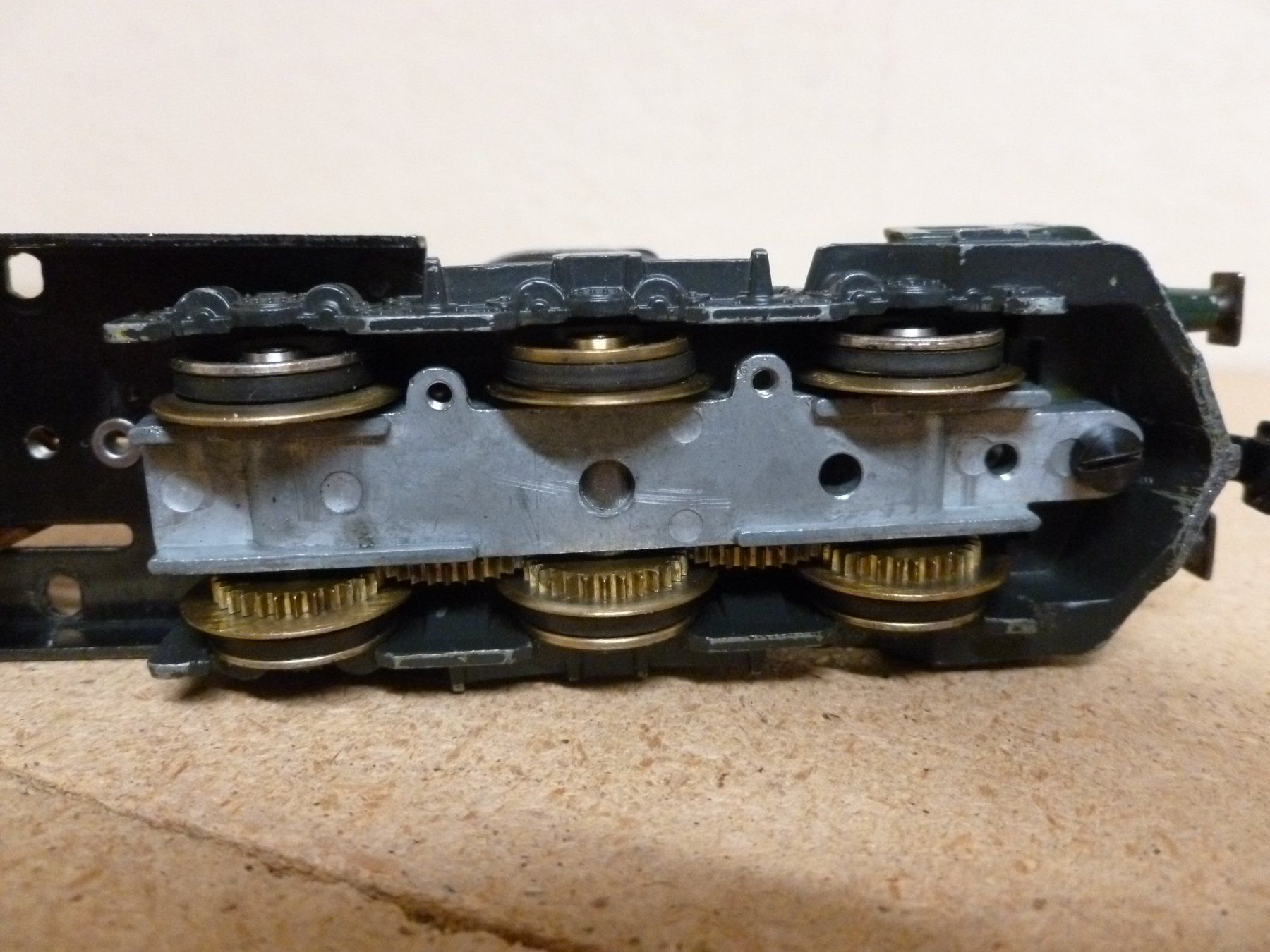 Hag Modellini di ferrovie: Hag Ae 6/6, Version 2, Fahrgestell – Usato da Oberbipp venduto da Vifu 6