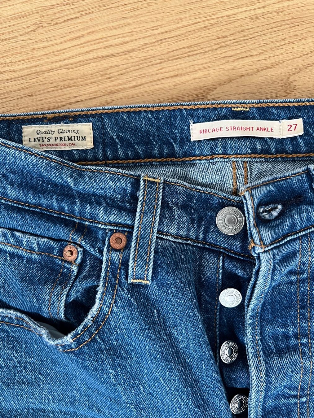 Levi's Jeans: Levi's Ribcage Straight Ankle Jeans Grösse 27 – Usato da Naters venduto da powerlara_ 1