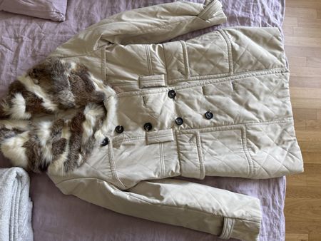 Eleganter Wintermantel Echtfell Gr. 38 beige