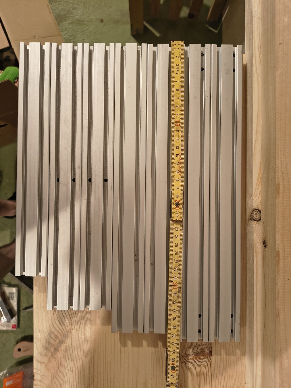 Profilati: Aluminium Profile 2040 Item Profil – Usato da Wettingen venduto da Fredlik