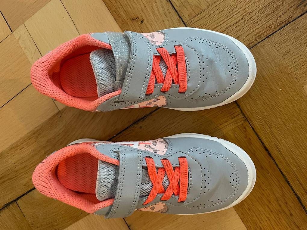 Chaussures filles: Turnschuhe 29 / 30 – D'occasion à Zürich par apfel018 1