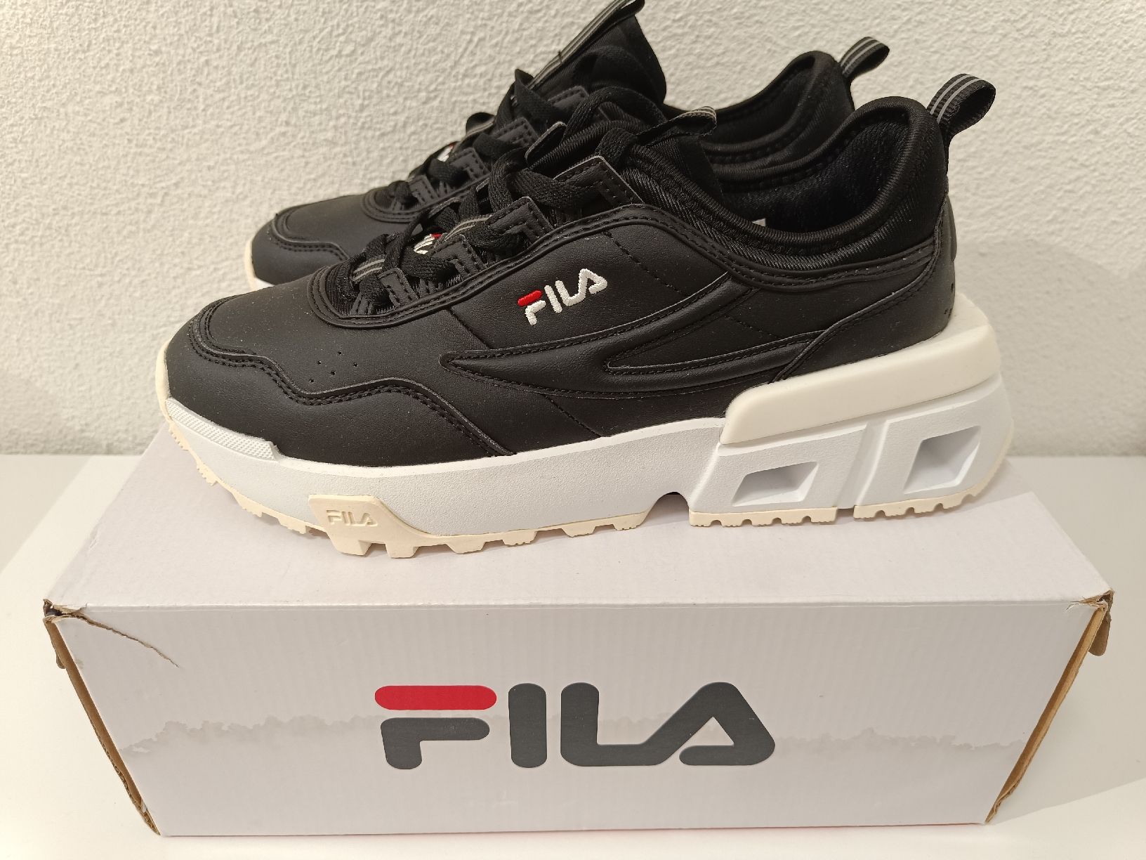 Fila Scarpe da uomo: Neue Fila Sneaker  – Nuovo e nell'imballaggio originale da Dietikon venduto da Sunriseplace1010