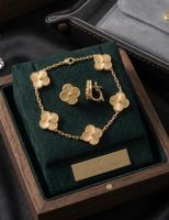 ✨ Wunderschönes Schmuck-Set im edlen Kleeblatt-Design
