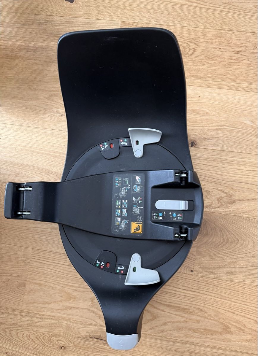 Maxi-Cosi Sièges auto: Maxi- Cosi Pearl 360  – D'occasion à Schüpfen par dub_svh2 1