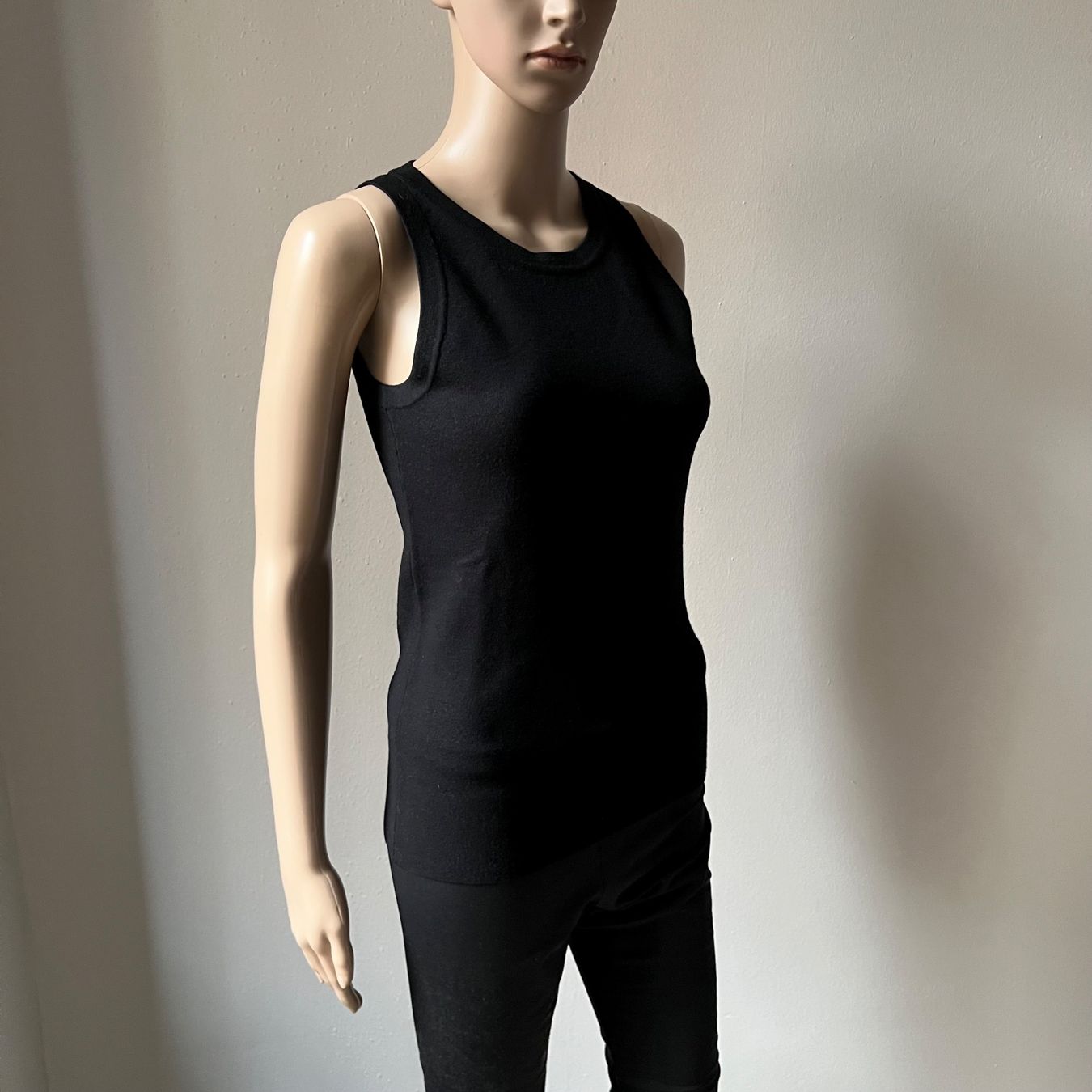 Hallhuber Top: HALLHUBER Top 🖤 – Usato da Zürich venduto da ClosetQueen 6