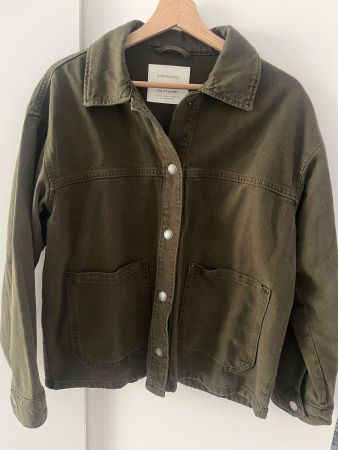 Jeansjacke Stradivarius Olivgrün Gr.S