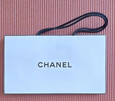 Kleine Papiertüte Chanel