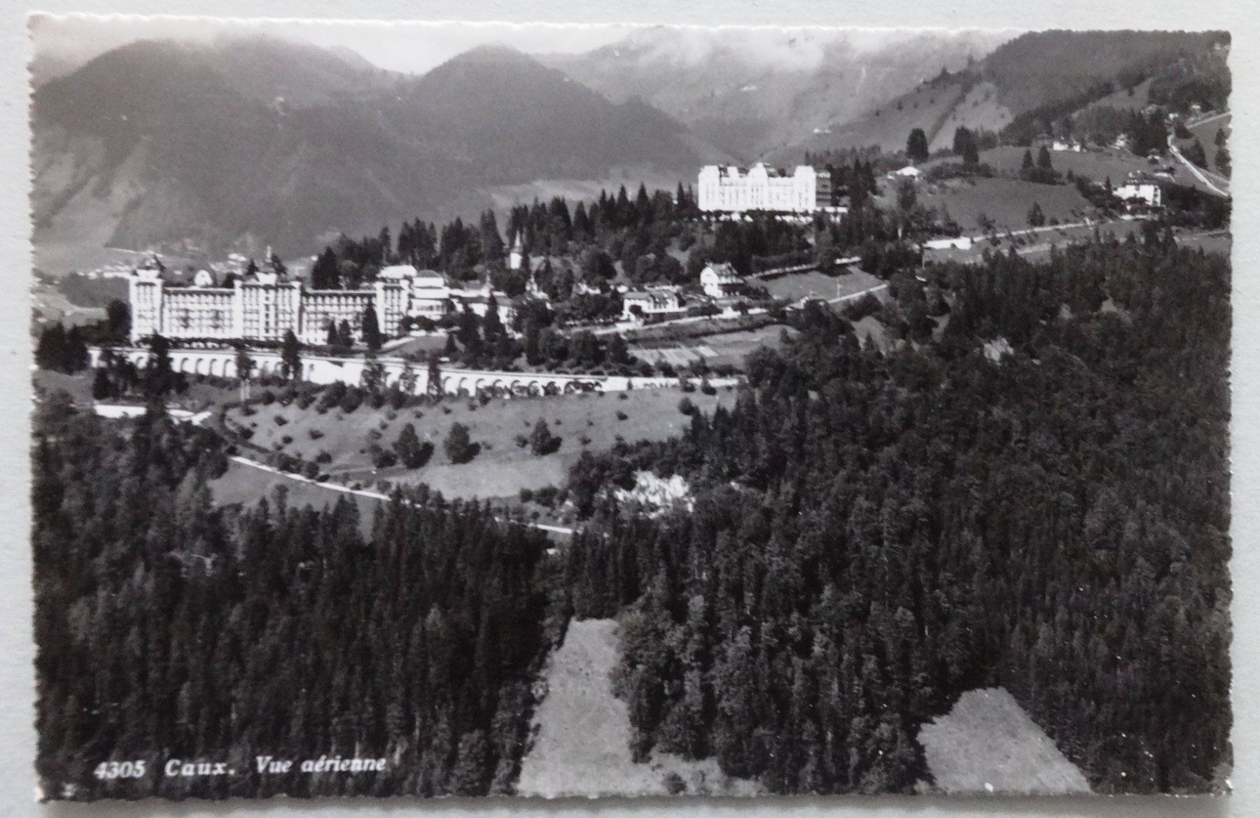 Cartoline postali: Caux, Vue aérienne – Usato da Fétigny venduto da Billy2miny