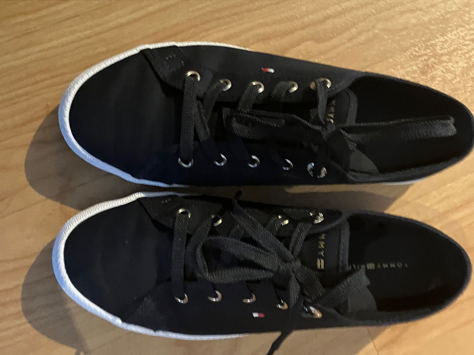 Tommy Hilfiger Damenschuhe: Tommy Hilfiger Sneaker Gr.38 dessert Sky, Versand – Neu (gemäss Beschreibung) aus Rüdlingen von Schnoegli2007 2