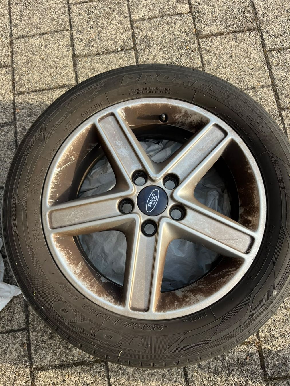 Pneumatici & Ruote complete: 3 Ford Sommerpneu mit Felgen – Usato da Winterthur venduto da Sirfabregas4