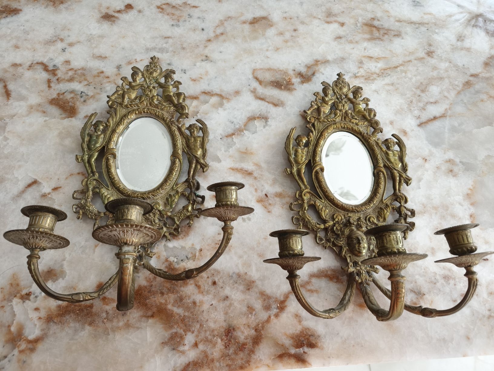 Figuren:  2 antike Wandkerzenhalter Messing  – Gebraucht aus Uznach von 2502xy