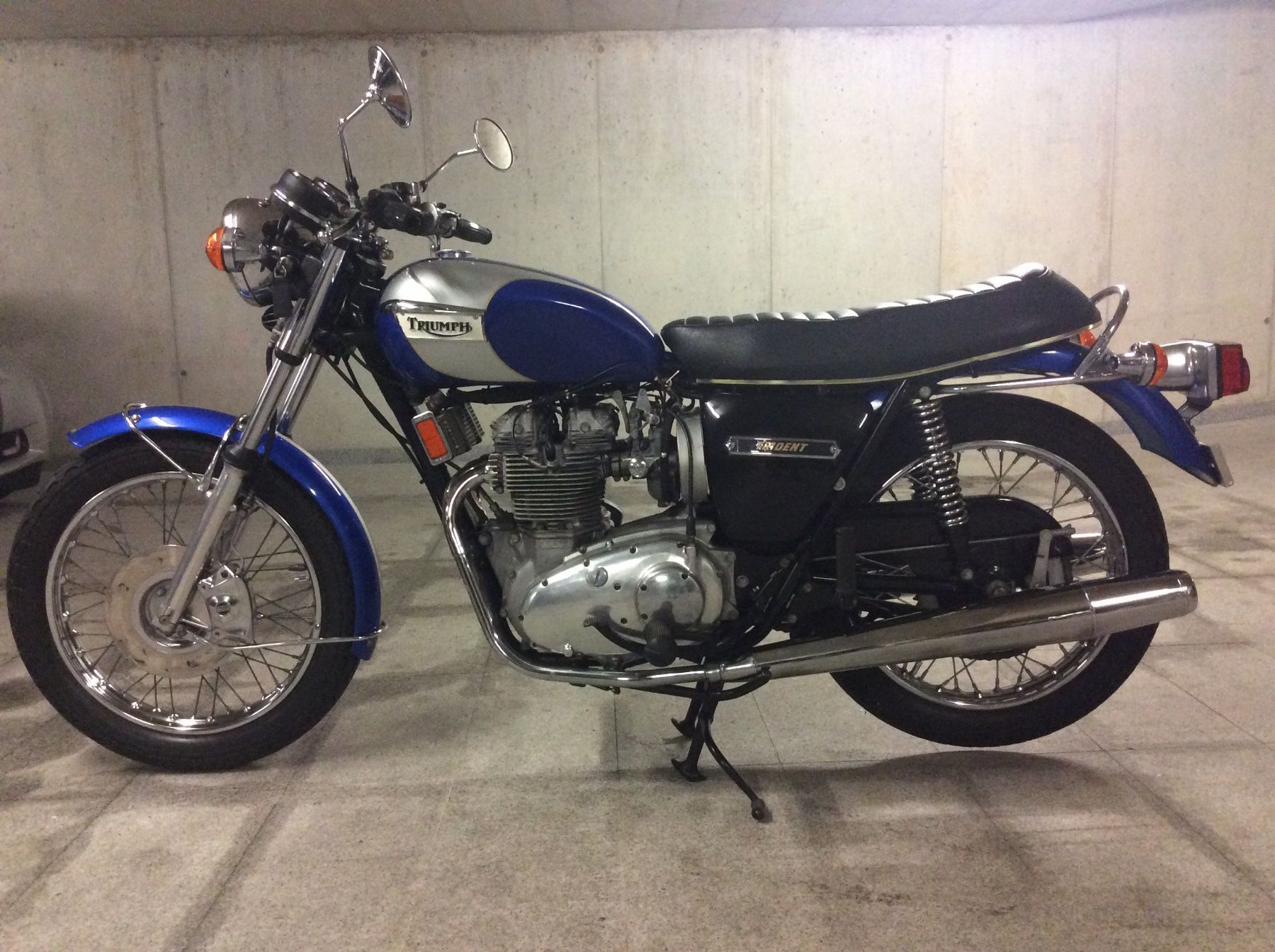 Route: Triumph Trident 1974 Samlerobjekt – D'occasion à Schlieren par Kristina0 6