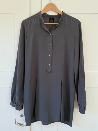 MADELEINE Seidenbluse grau mit langen Ärmeln, Gr 38