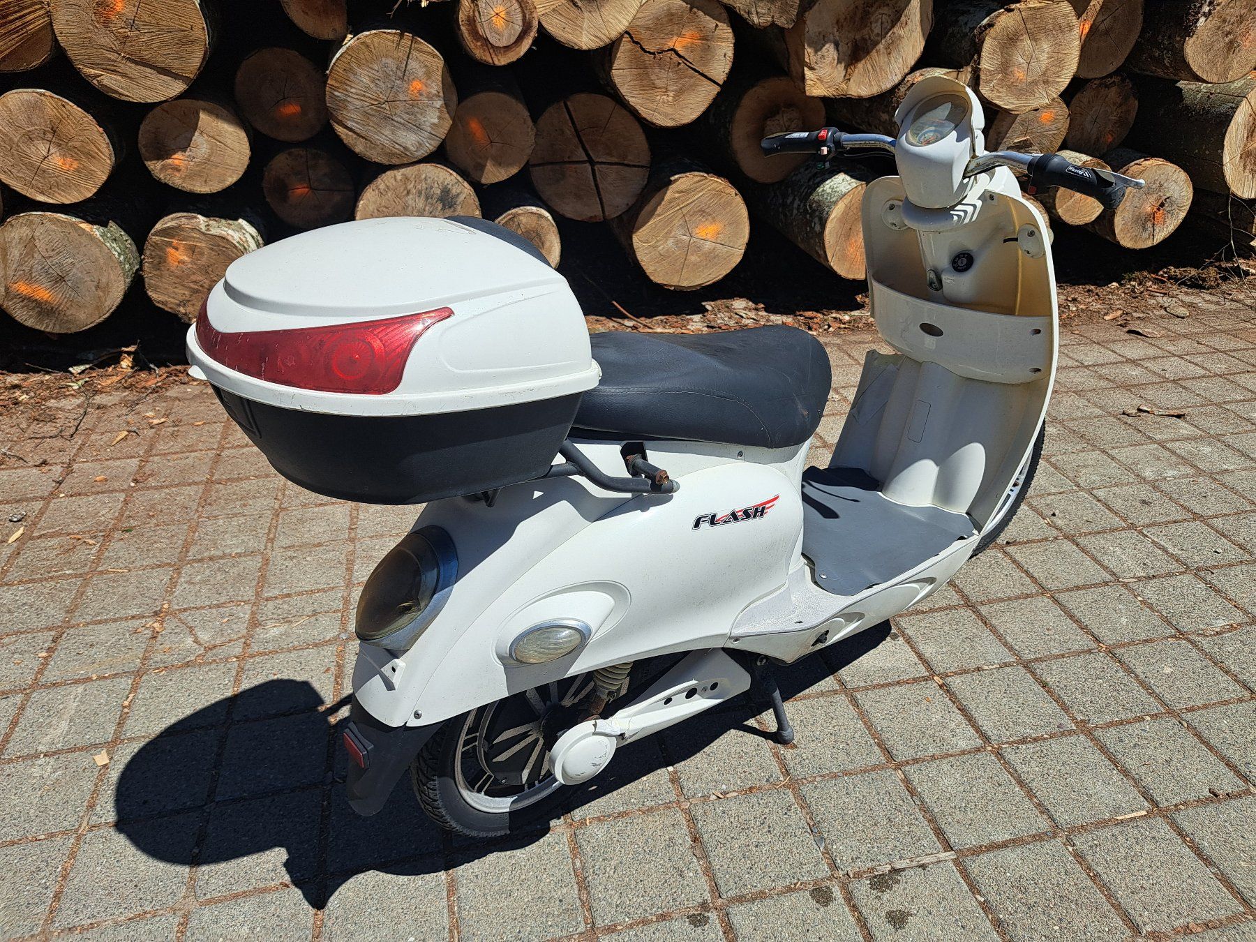 Scooter: Flash E-Roller E-Scooter 20/25km/h Bastler 48V Lieferung – Difettoso da Hallau venduto da ZIEGLER-Motorhandel 8