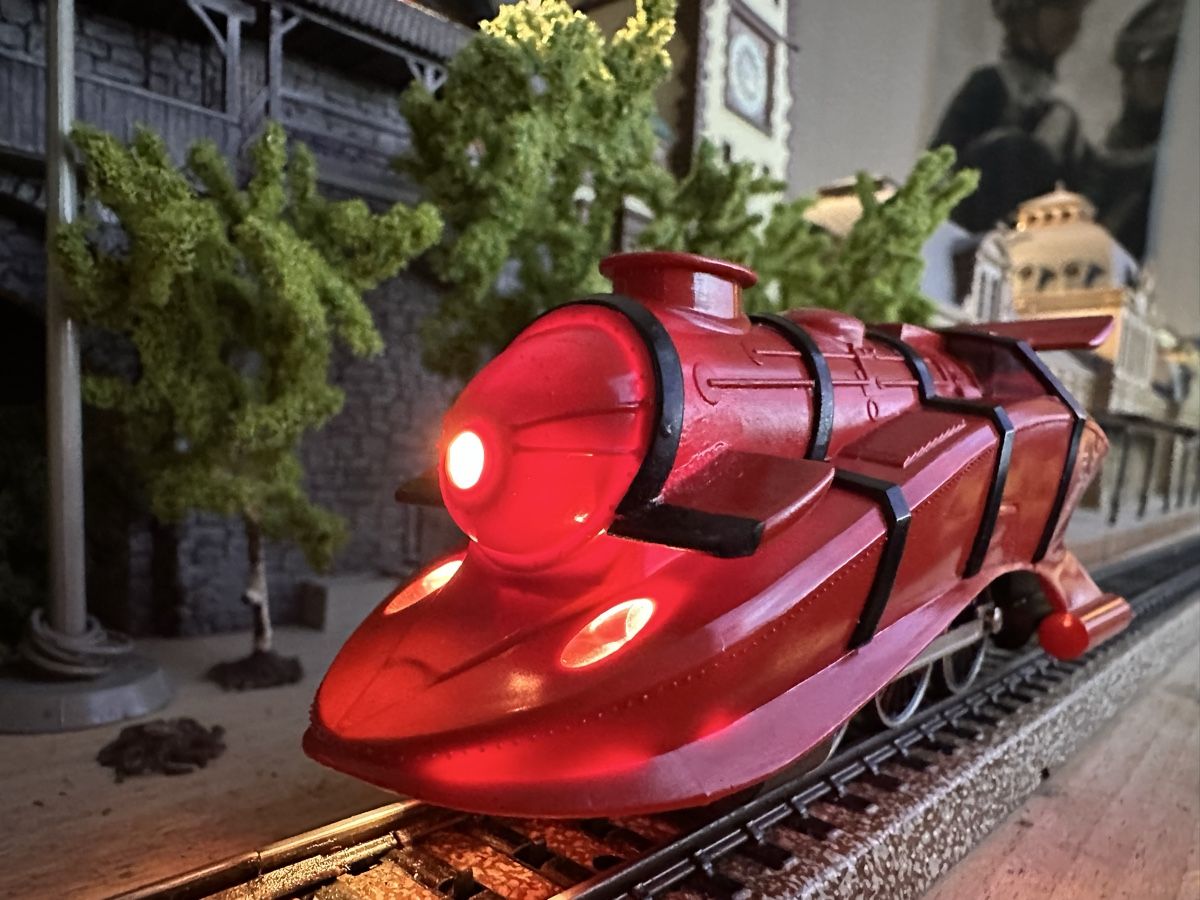 Märklin Modelleisenbahnen: Märklin Alpha F-1 Lok – Gebraucht aus Lupsingen von New-Haven