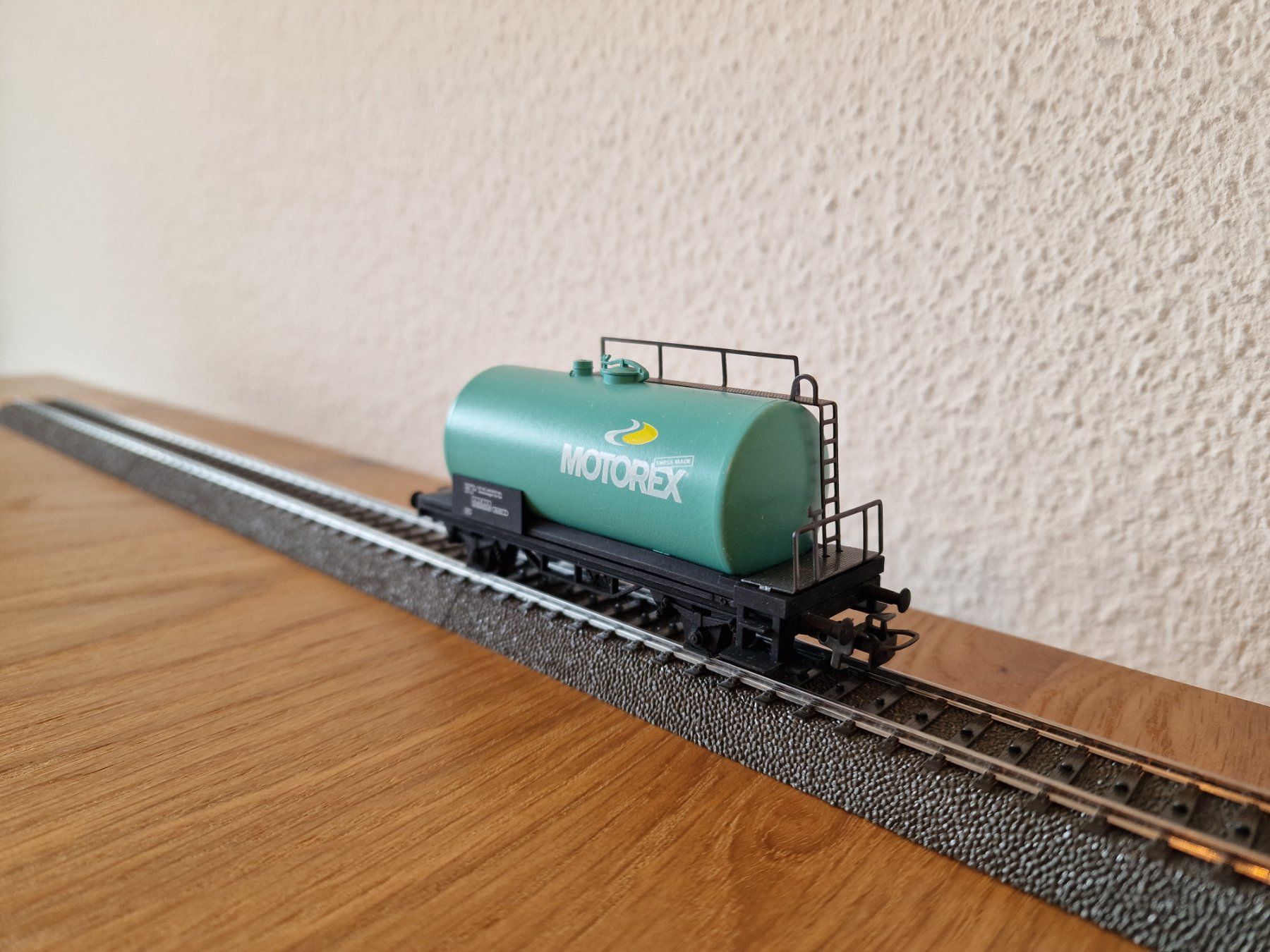 Märklin Modellini di ferrovie: SBB Motorex Tankwagen H0 – Usato da Matten b. Interlaken venduto da lor_hr9w 1