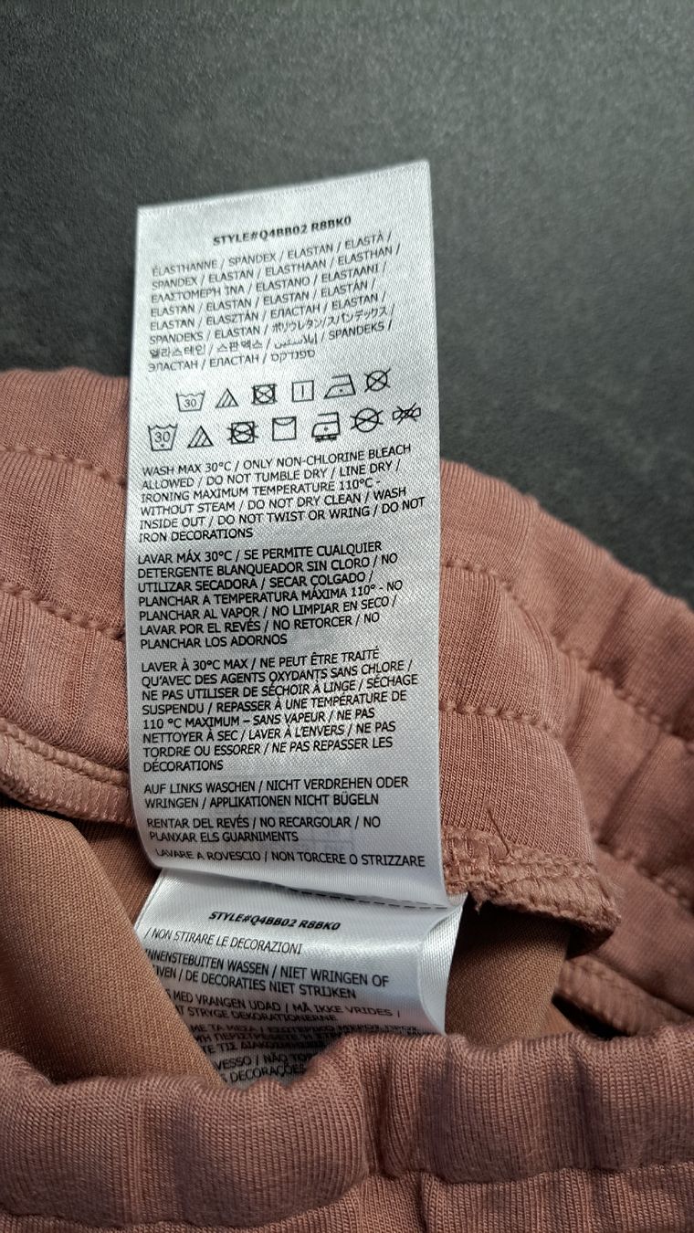 Guess Pantaloni: GUESS Hose Gr. M Farbe altrosa NEU – Nuovo (secondo la descrizione) da Winterthur venduto da Dream_of 5