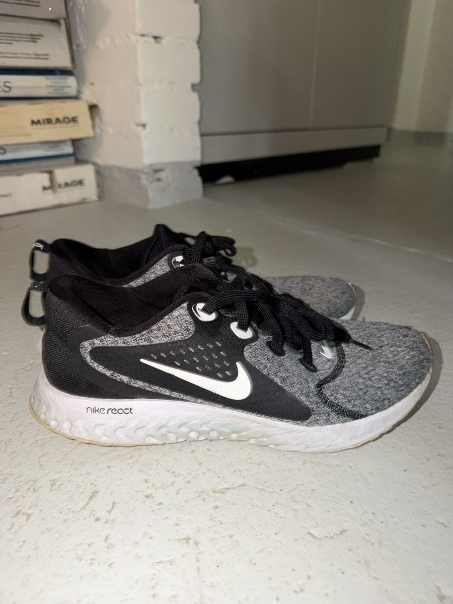 Nike Chaussures hommes: Nike schuhe grösse 42.5 – Défectueux à Rorschach par med_cg8c 2