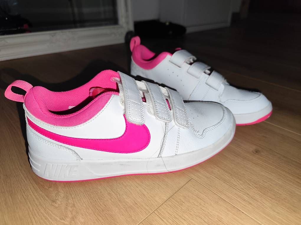 Scarpe da donna: Nike Schuhe gr. 39 – Usato da Flamatt venduto da MelodieMay 2