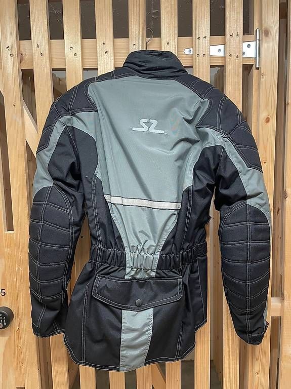 Giacche: Giacca da moto con protezioni – Nuovo e nell'imballaggio originale da Cadenazzo venduto da ero_n8hr 1