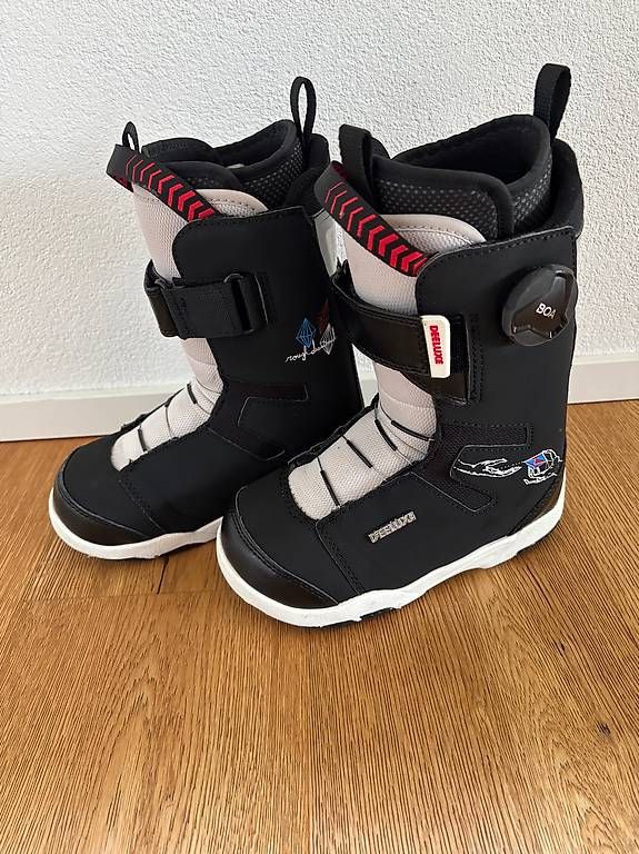 Board: Snowboardschuhe Deeluxe Gr. 31 EU – Usato da Worblaufen venduto da derinous 1