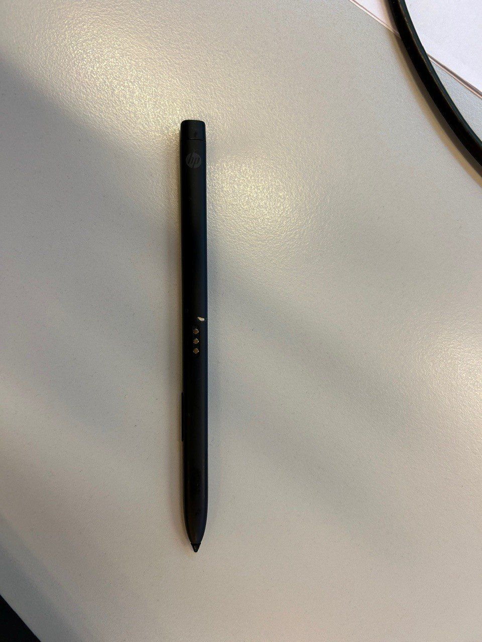 Hewlett Packard Penna & Evidenziatori: HP Eingabestift inkl. Ladegerät – Nuovo e nell'imballaggio originale da Dottikon venduto da KSAM05 1