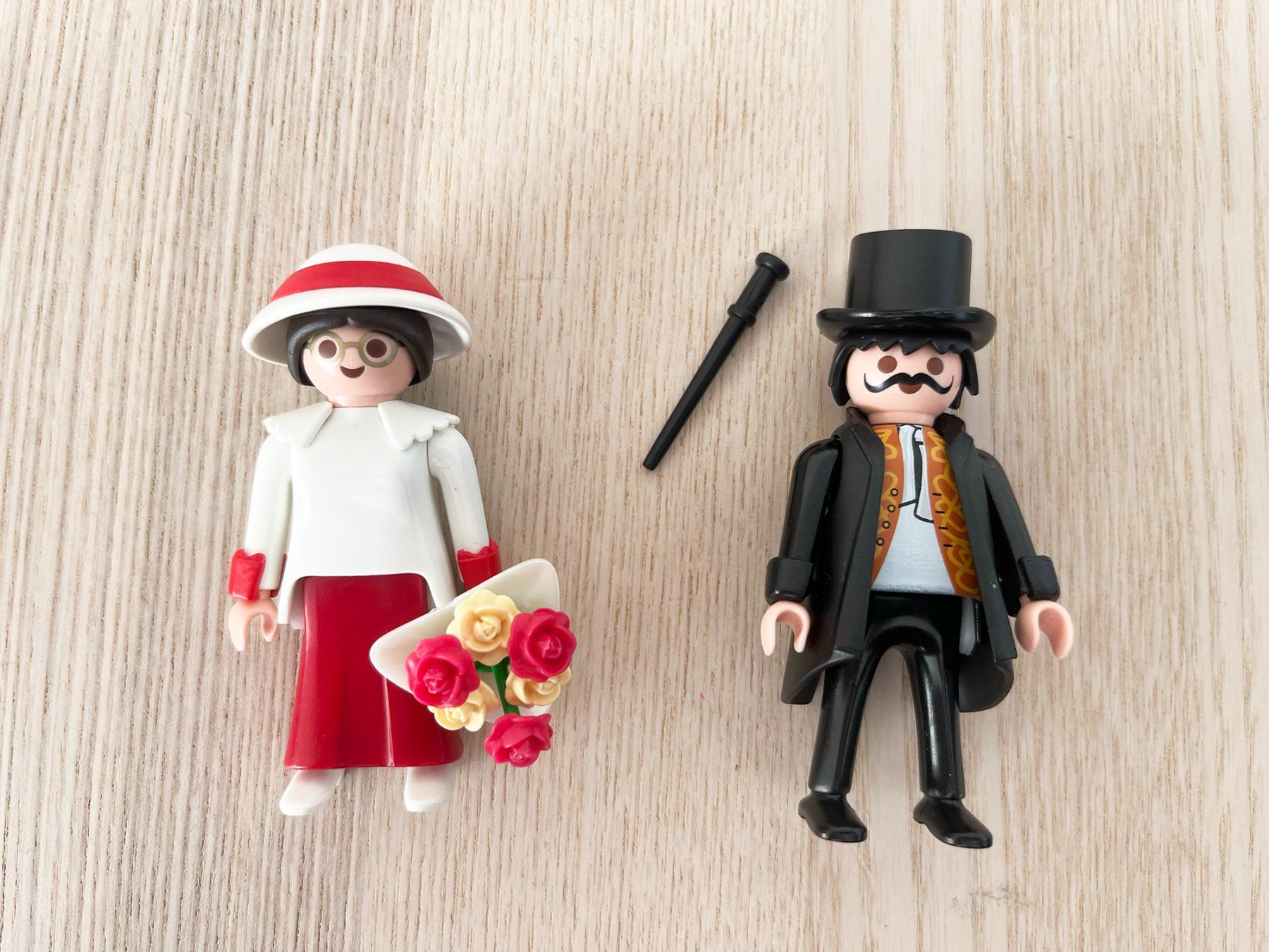 Playmobil Giocattoli: Playmobil Victorian Era Nostalgia Figures 1 – Usato da Lausanne venduto da BeyondStories