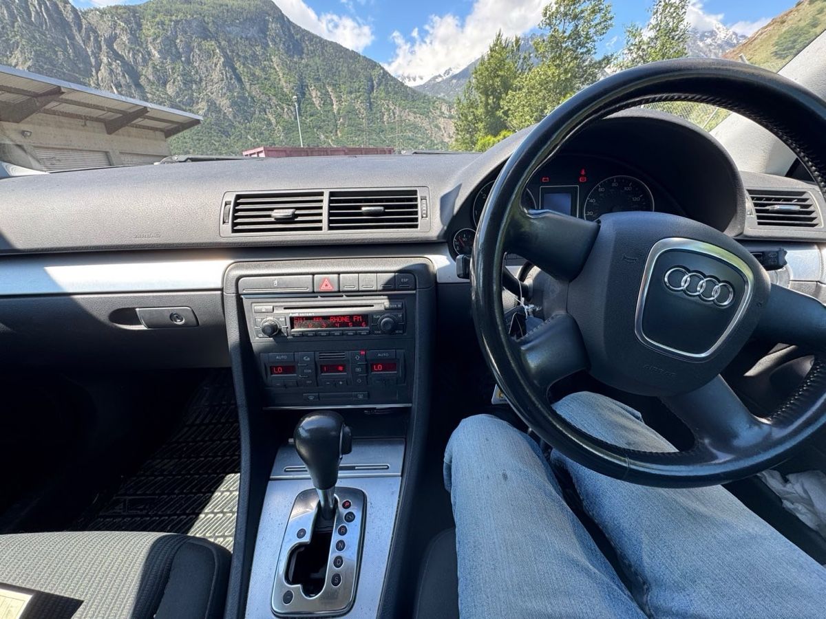 Audi Automobili: Audi A4 break conduite à droite  – Usato da Chemin venduto da Lbishop 3