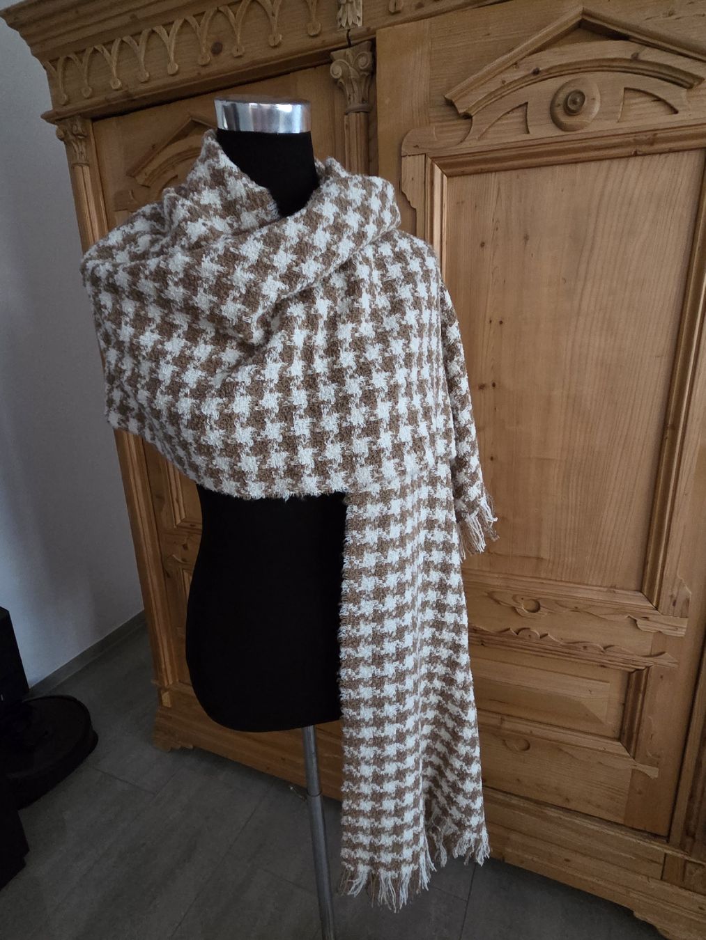 Joop Foulard & Sciarpe: Schal, Stola, Joop – Nuovo (secondo la descrizione) da Wiesendangen venduto da Sinhuk