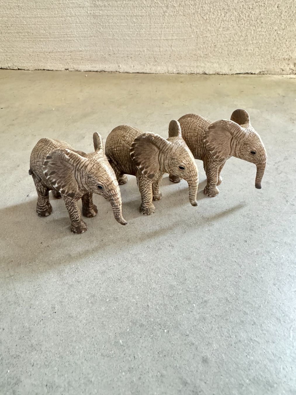Schleich Giocattoli: Elefanten Schleich – Usato da Basel venduto da inf_z7j8