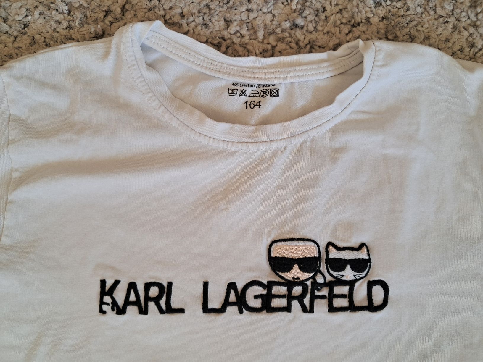 Karl Lagerfeld T-Shirts: Shirt von Karl Lagerfeld Gr. 152 – Gebraucht aus Winterthur von fabelwin 1