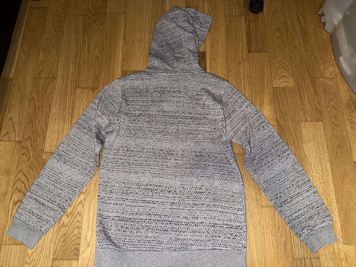 Adidas Pullover & Sweatshirts: Adidas-Kapuzenpullover, Größe 152 – Gebraucht aus Aarburg von Da-Lila 1