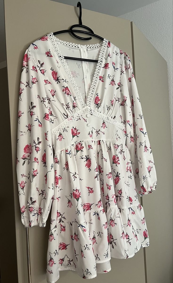 Kleider & Röcke: Kleid Blumenmuster XS neu – Neu (gemäss Beschreibung) aus Zürich von dan_8cvc