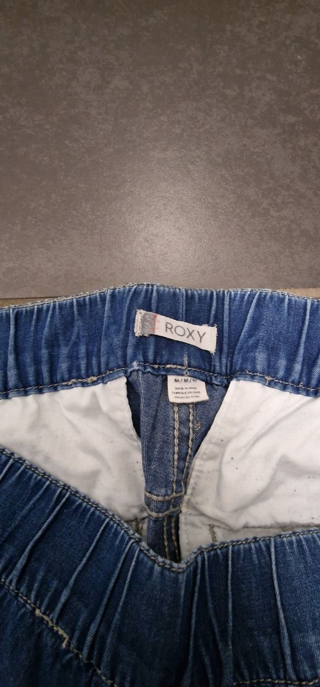 Roxy Pantaloni: Roxy Shorts – Usato da Oftringen venduto da bin_2wk8 2