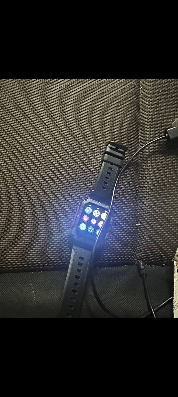 Smartwatch: Smartwatch Waterproof Design guter Zustan – Nuovo (secondo la descrizione) da Sursee venduto da mxl_9cd9 2